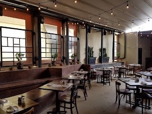 Olivella's Pizza and Wine place picture